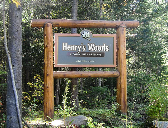 Adirondack Nature Trails: Henry's Woods trail sgn on the Bear Cub Road (24 September 2013)